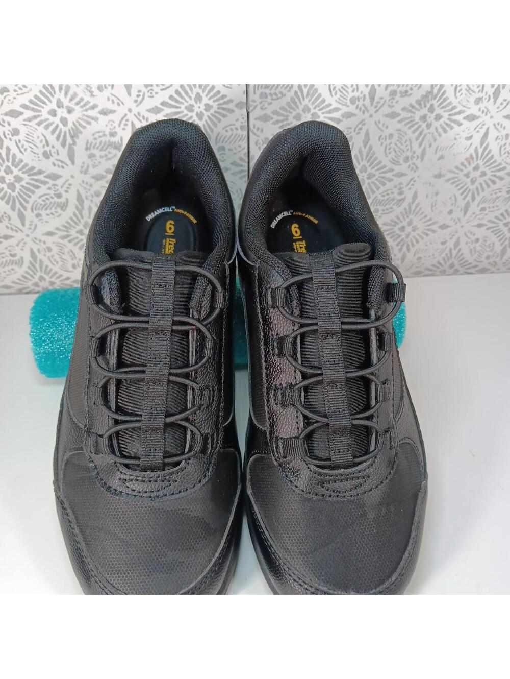 Tredsafe Slip Resistant Work Shoes Womens S6 Black Oil Resistant Sneakers BNWT